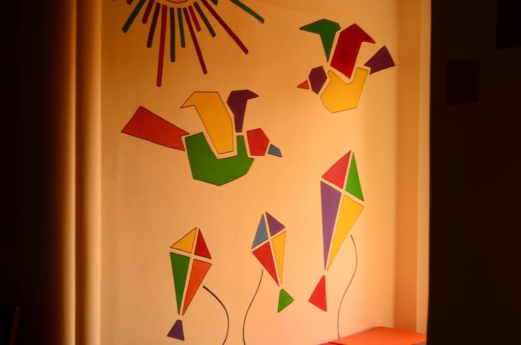 Zostel Varanasi Albergue Exterior foto