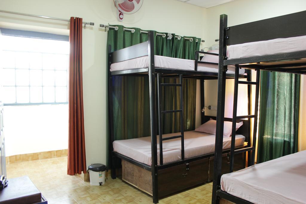 Zostel Varanasi Albergue Habitación foto