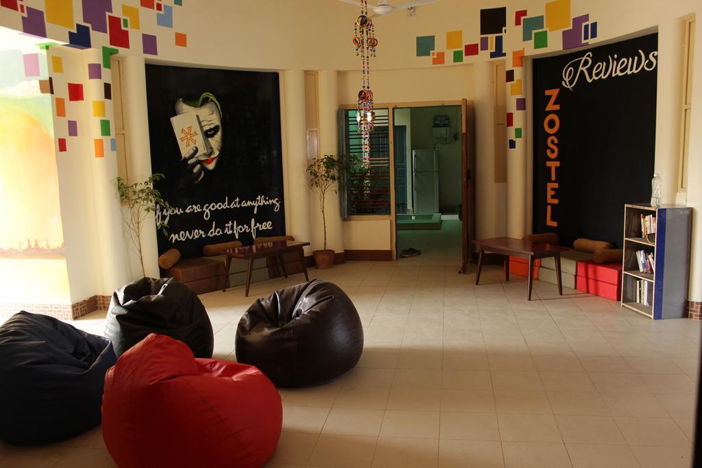 Zostel Varanasi Albergue Habitación foto
