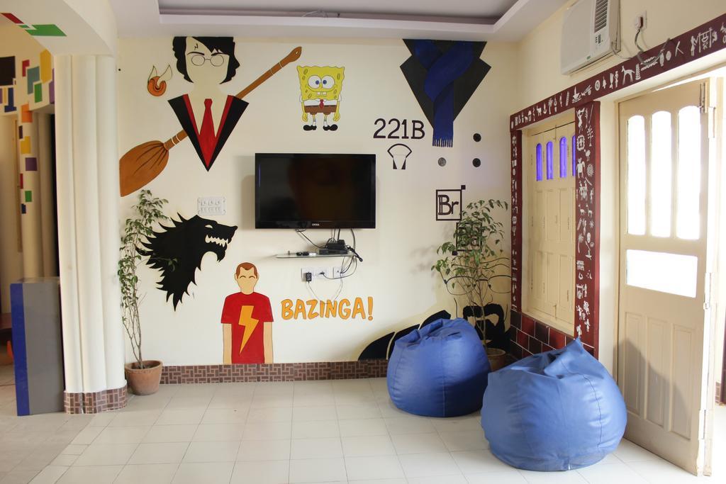 Zostel Varanasi Albergue Exterior foto
